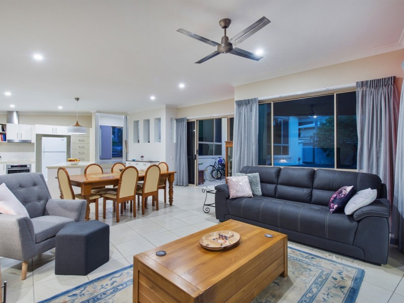 10 Flaxton Street, Ormeau QLD 4208