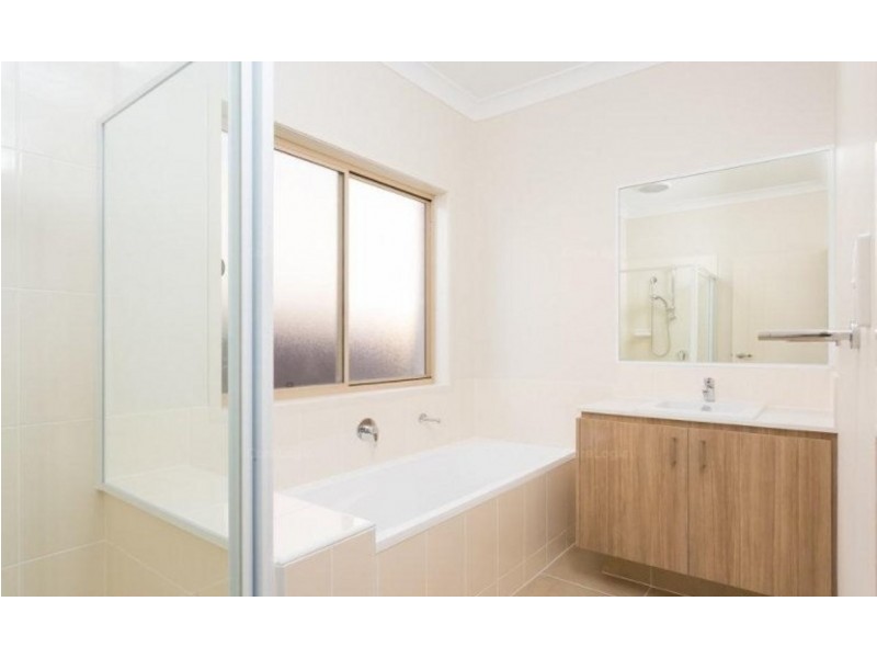 12 Leabrook Place, Pimpama QLD 4209