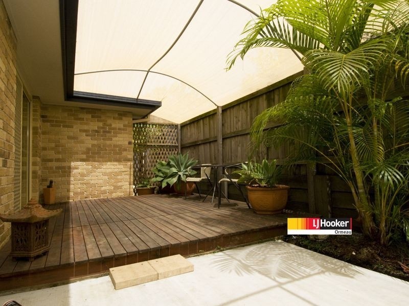 4 Kimbolton Dr, Redland Bay QLD 4165