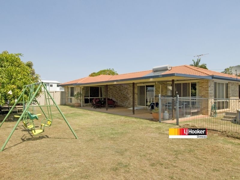 4 Kimbolton Dr, Redland Bay QLD 4165