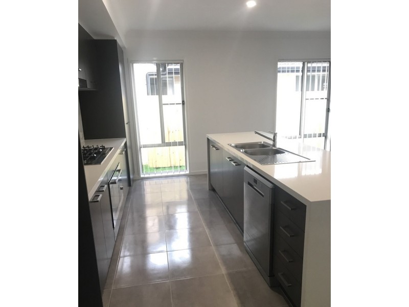 25 Cassius Way, Ormeau QLD 4208