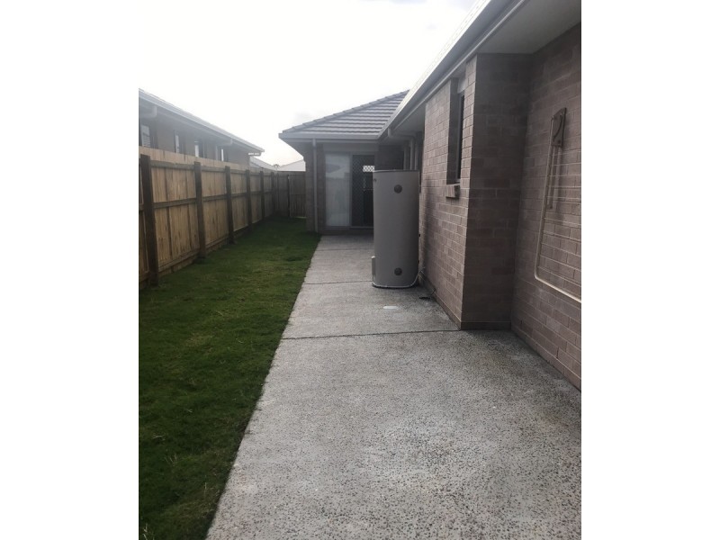 25 Cassius Way, Ormeau QLD 4208