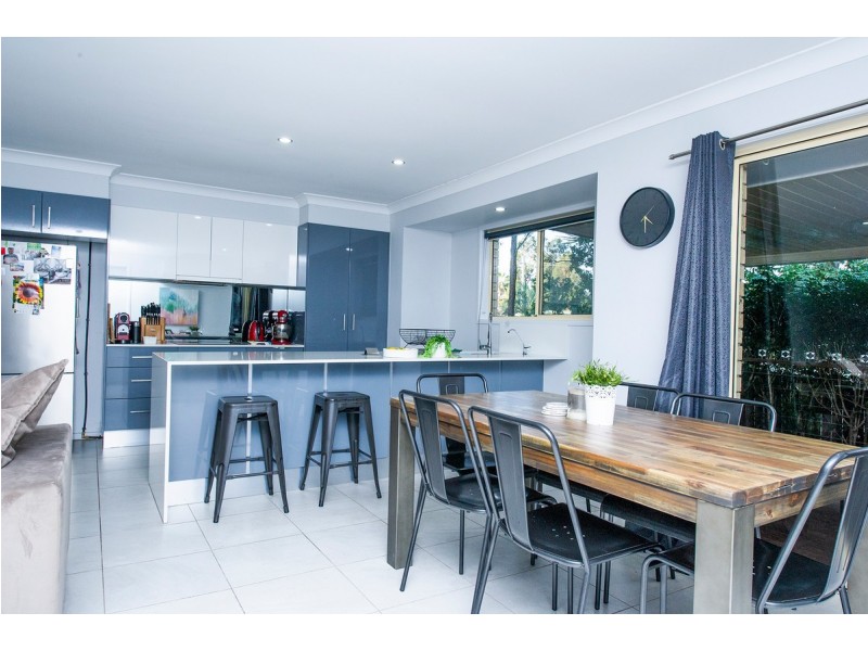 5 Presley Court, Windaroo QLD 4207