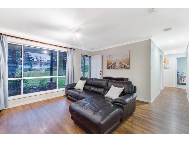 13 Sandra-Ann Drive, Edens Landing QLD 4207