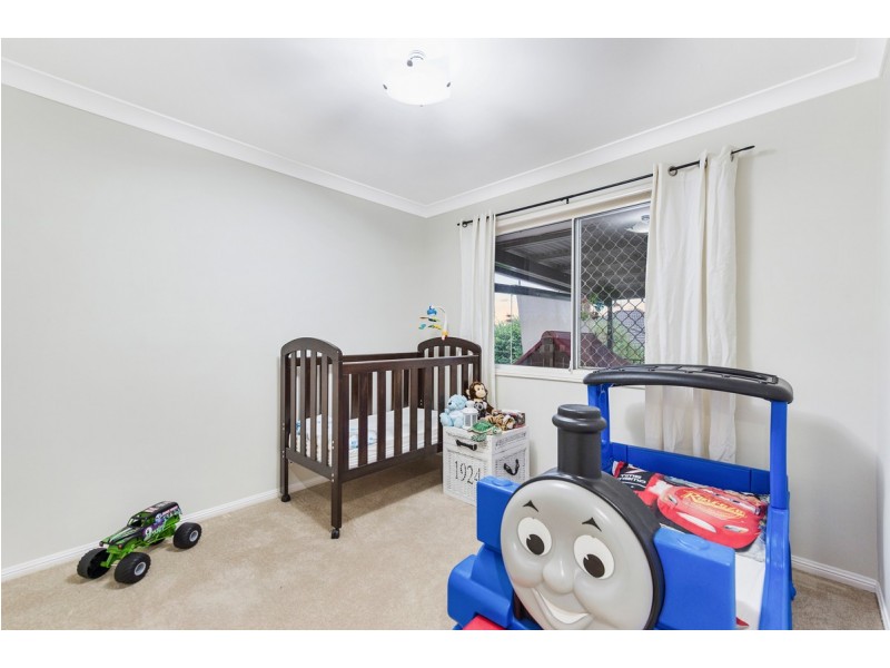 13 Sandra-Ann Drive, Edens Landing QLD 4207