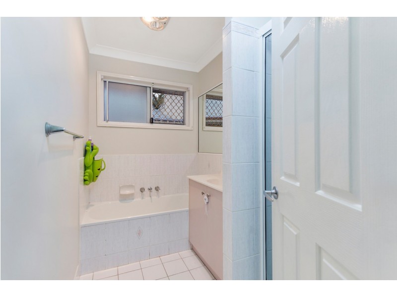 13 Sandra-Ann Drive, Edens Landing QLD 4207