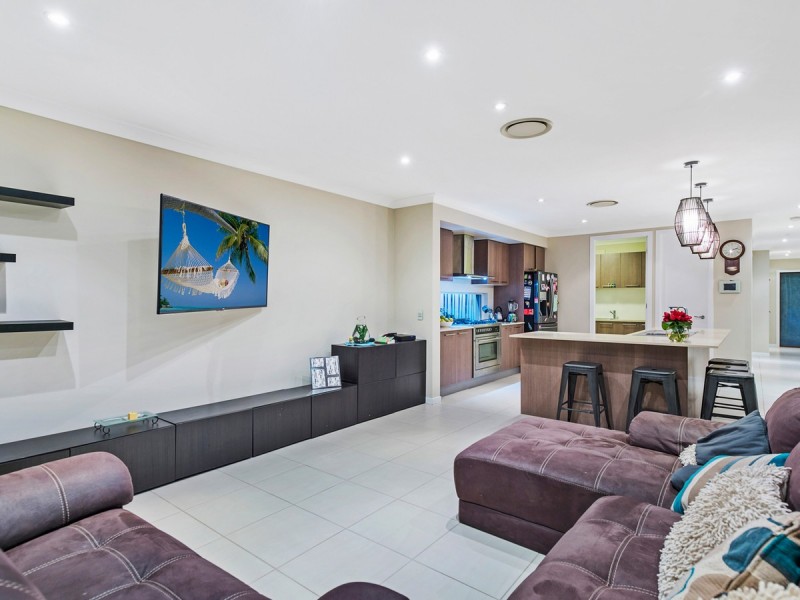 25 Olivevale Street, Ormeau QLD 4208