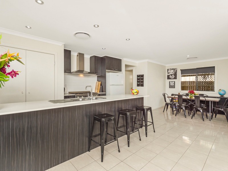 6 Allyn Street, Ormeau Hills QLD 4208