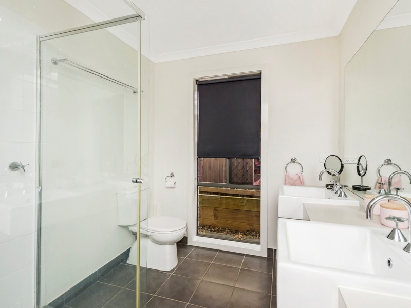 6 Allyn Street, Ormeau Hills QLD 4208