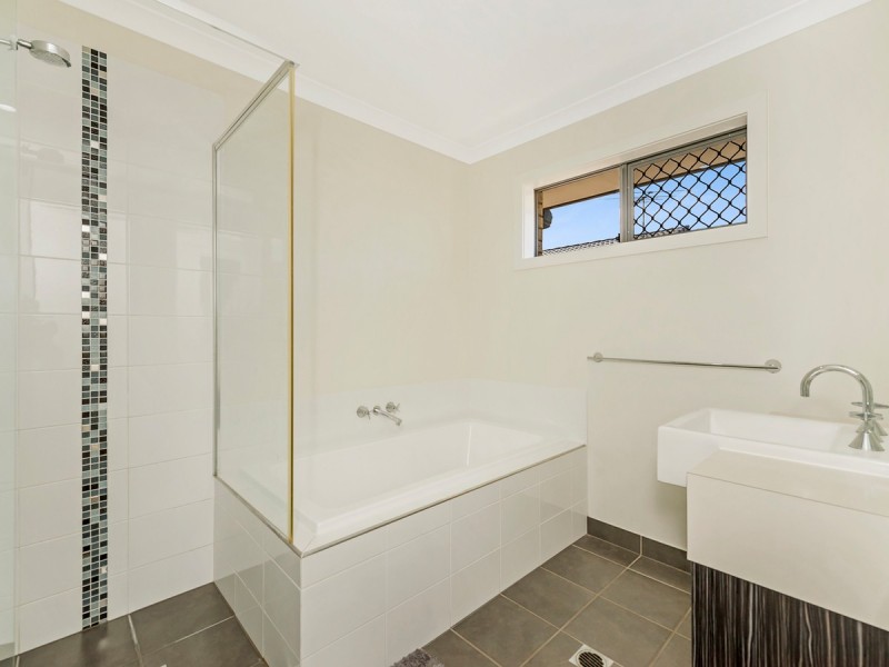 6 Allyn Street, Ormeau Hills QLD 4208
