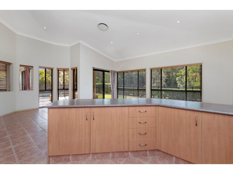 44 Albert Valley Drive, Bahrs Scrub QLD 4207