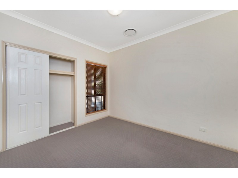 44 Albert Valley Drive, Bahrs Scrub QLD 4207