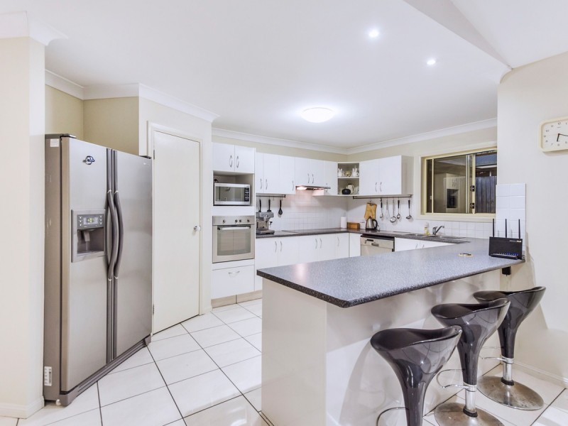 5 Lauradale Crescent, Ormeau QLD 4208