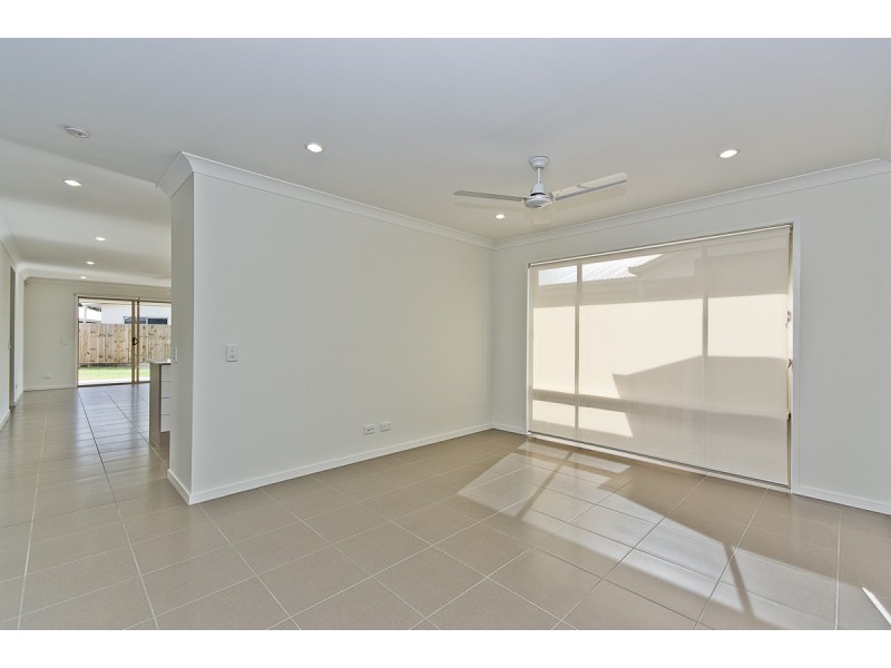 94 Brookside Circuit, Ormeau QLD 4208
