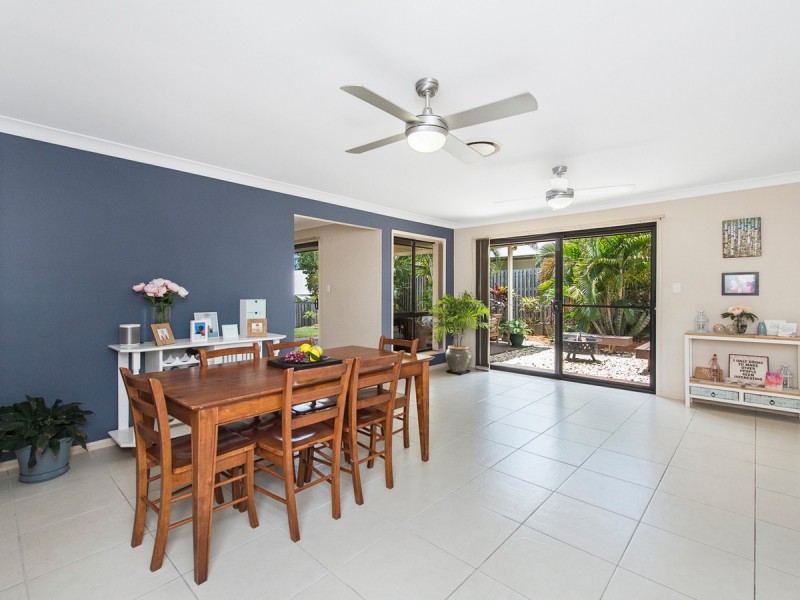 16 Lauradale Crescent, Ormeau QLD 4208