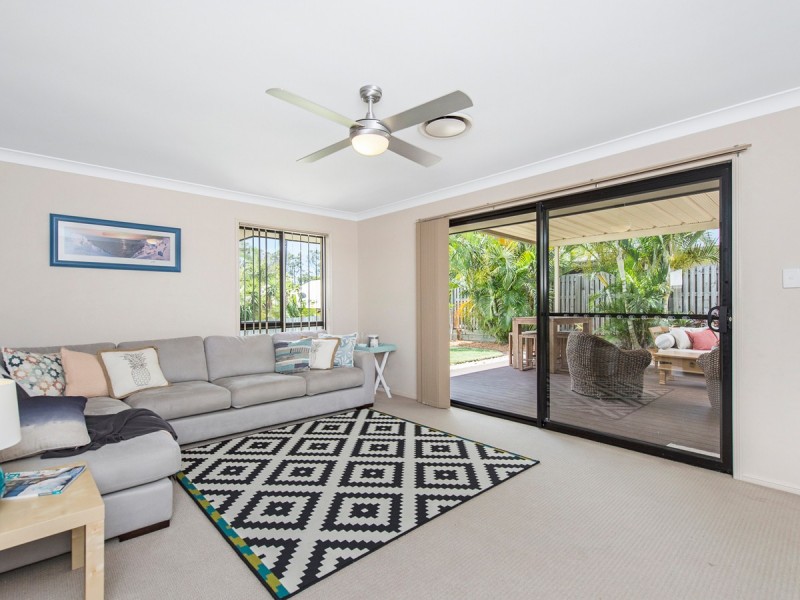 16 Lauradale Crescent, Ormeau QLD 4208