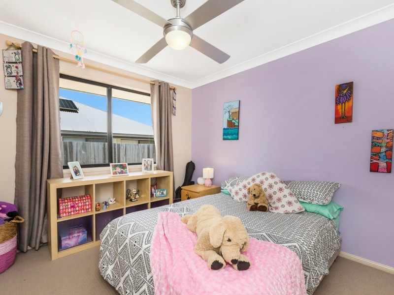 16 Lauradale Crescent, Ormeau QLD 4208