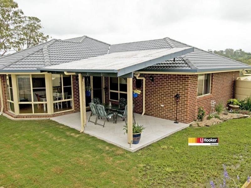 8 Macintosh Ct, Ormeau Hills QLD 4208