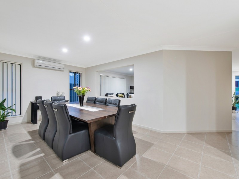 3 Rosabrook Crescent, Ormeau QLD 4208