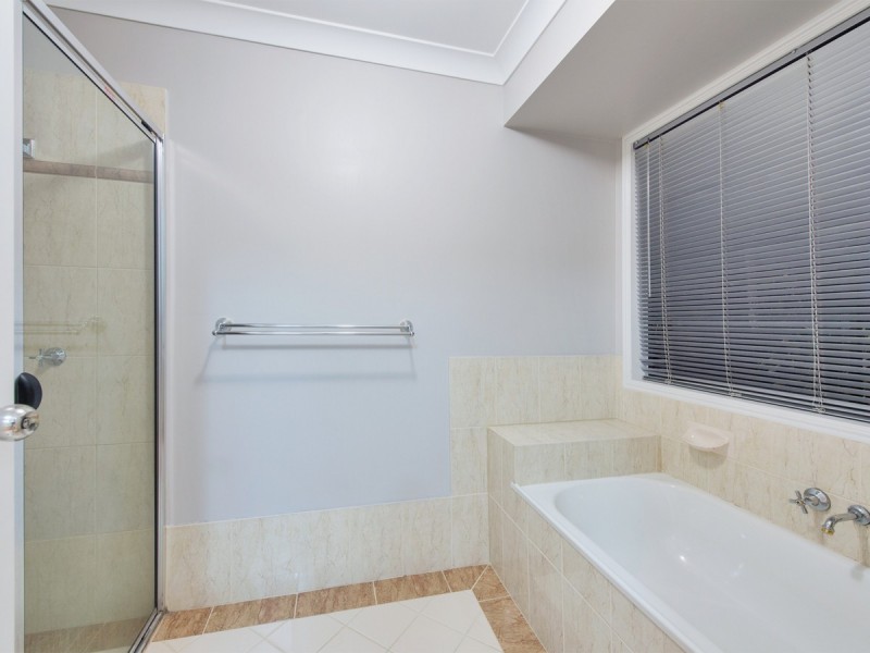 1 Floribunda Place, Ormeau QLD 4208