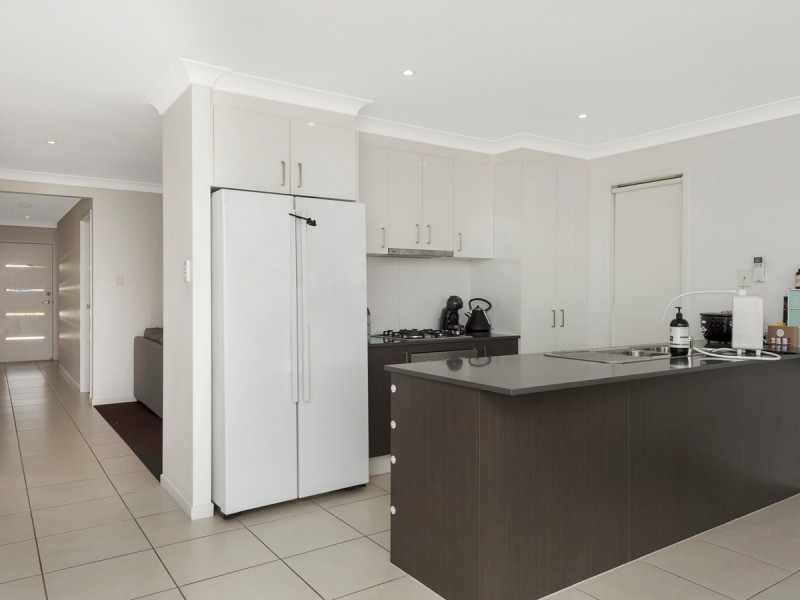 2 Yoorigan Lane, Pimpama QLD 4209