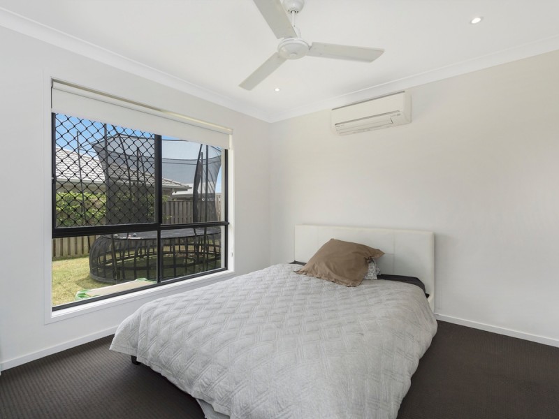 2 Yoorigan Lane, Pimpama QLD 4209