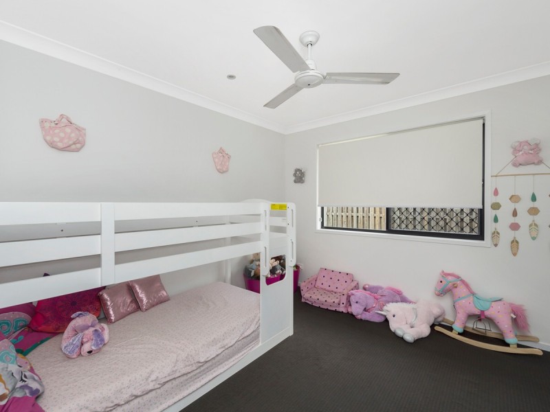 2 Yoorigan Lane, Pimpama QLD 4209