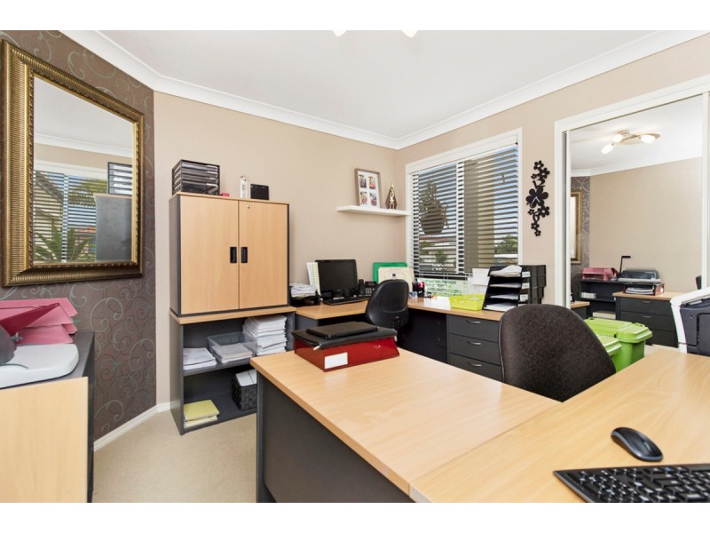 23 Sir Charles Holm Drive, Ormeau Hills QLD 4208