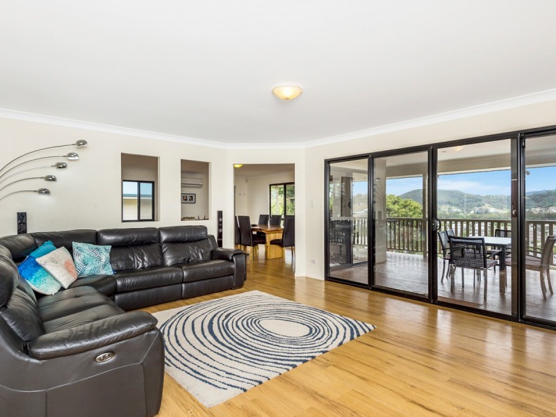 16 Sir Charles Holm Drive, Ormeau Hills QLD 4208