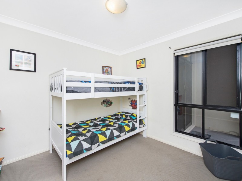 16 Sir Charles Holm Drive, Ormeau Hills QLD 4208