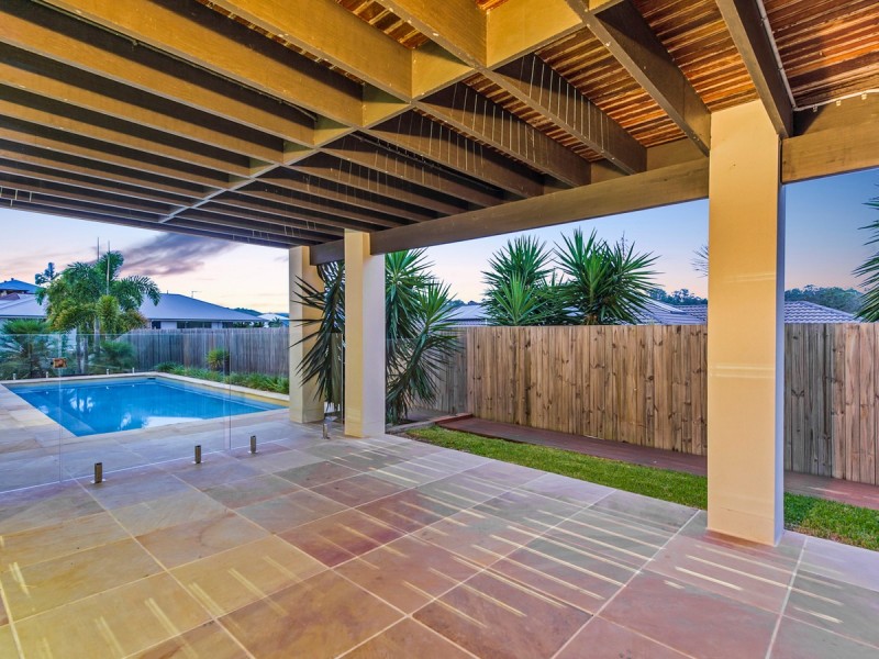 8 Blackcomb Rise, Ormeau Hills QLD 4208