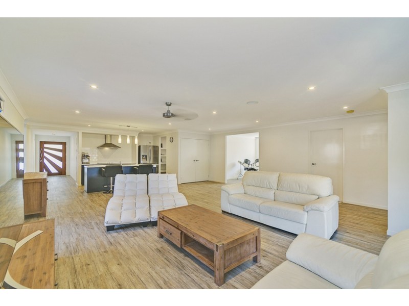 1 Flinders Street, Pimpama QLD 4209