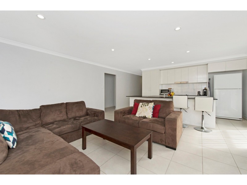 18 Hollanders Crescent, Ormeau Hills QLD 4208