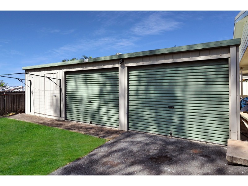 28 Thoms Crescent, Mount Warren Park QLD 4207