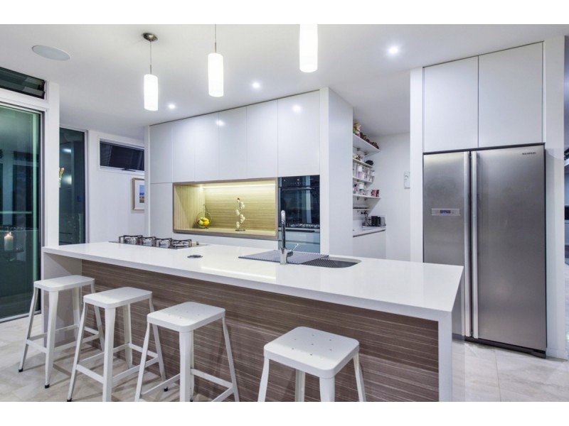 11 Guara Grove East, Pimpama QLD 4209