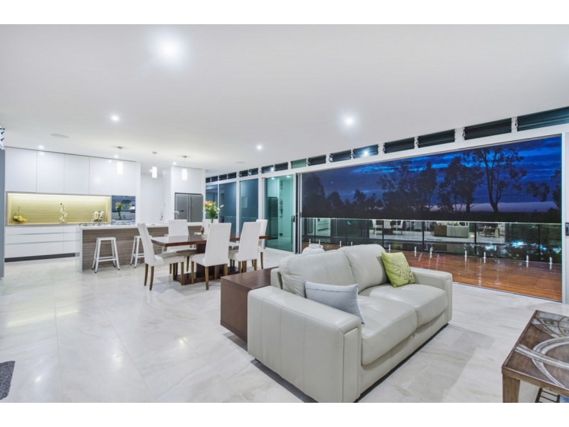 11 Guara Grove East, Pimpama QLD 4209