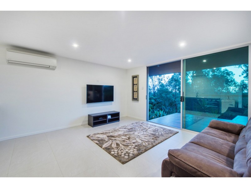 11 Guara Grove East, Pimpama QLD 4209