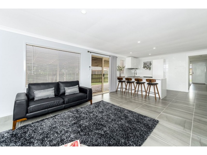 12 Rosella Court, Ormeau QLD 4208