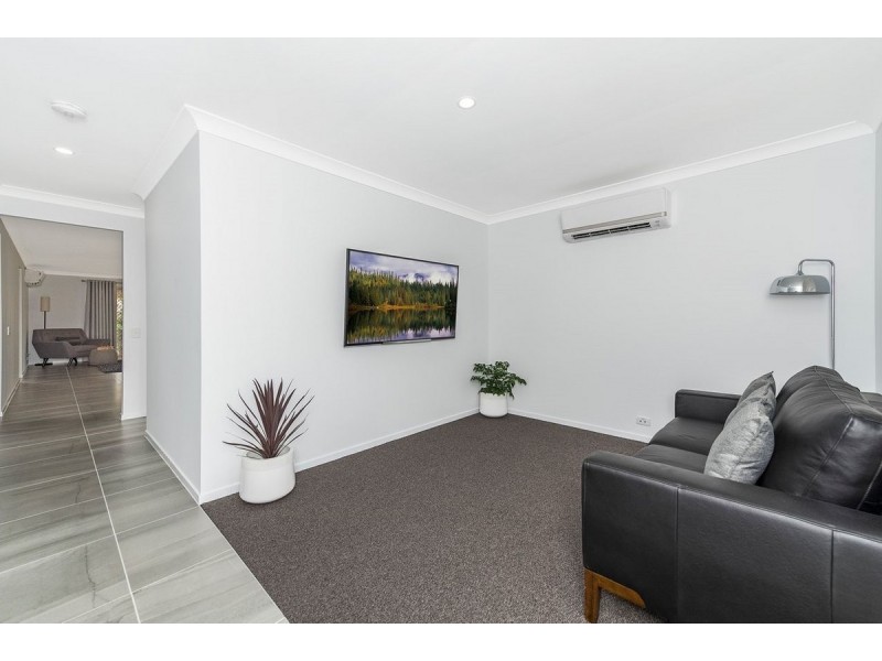 12 Rosella Court, Ormeau QLD 4208