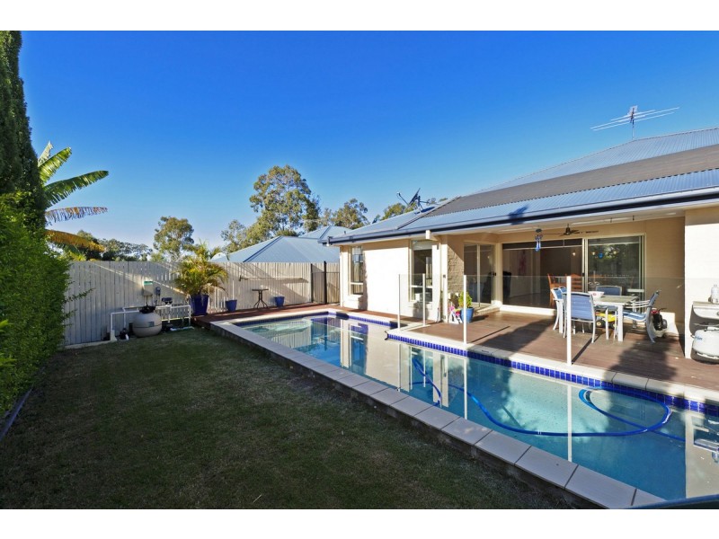 8 Helidon Grove, Ormeau QLD 4208