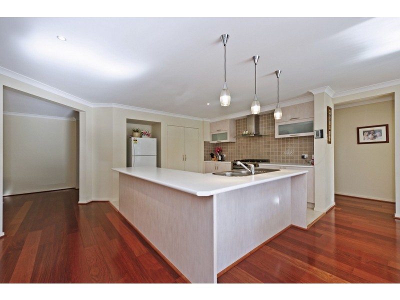 8 Helidon Grove, Ormeau QLD 4208