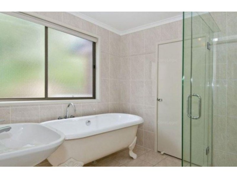 8 Hewett Court, Bannockburn QLD 4207