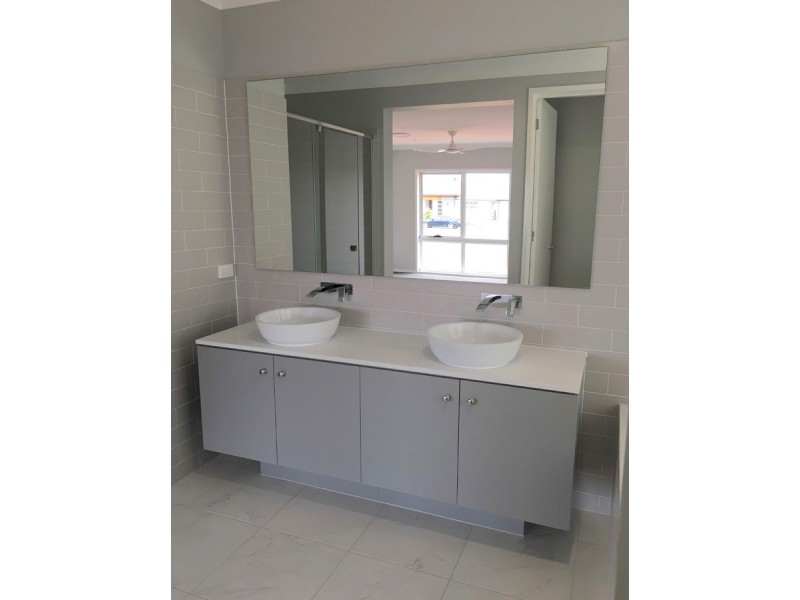 20 Sundown Circuit, Pimpama QLD 4209
