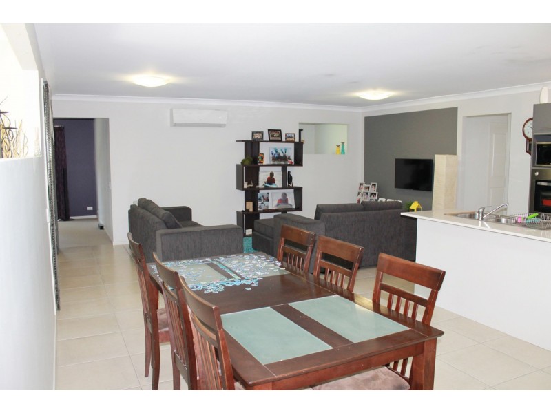 2 Achievement Drive, Ormeau QLD 4208