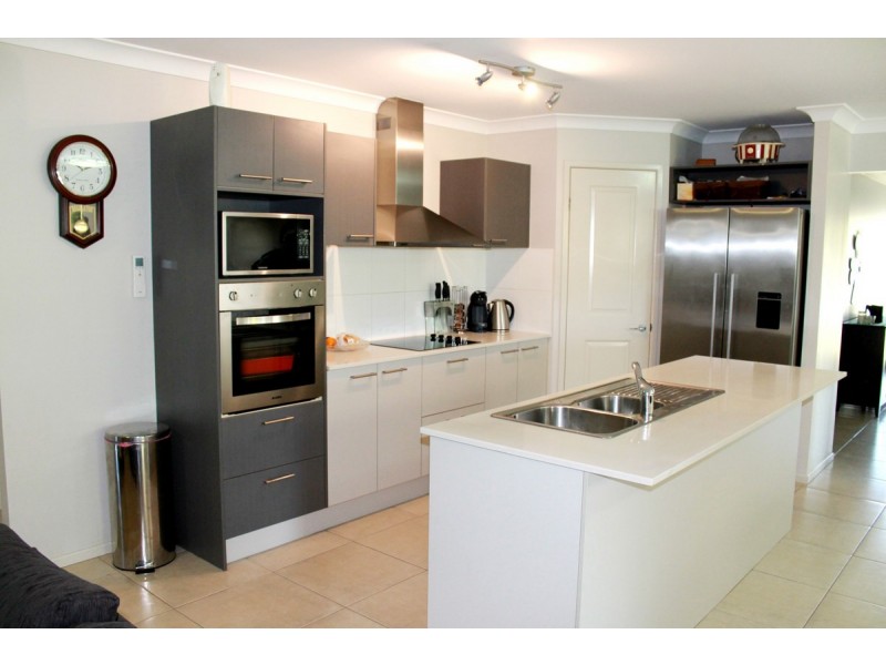 2 Achievement Drive, Ormeau QLD 4208