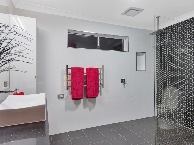 4 Philben Drive, Ormeau QLD 4208