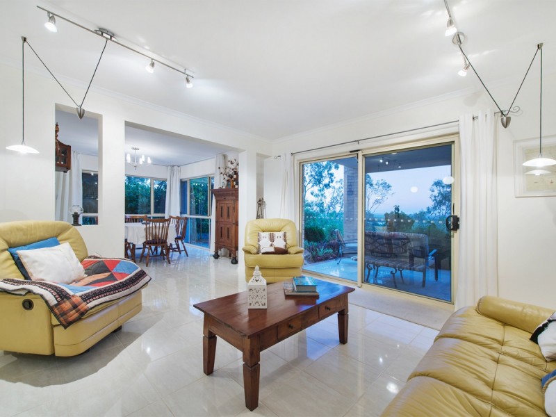 16 Islandview Terrace, Ormeau Hills QLD 4208