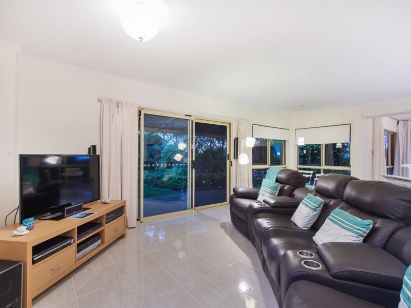 16 Islandview Terrace, Ormeau Hills QLD 4208