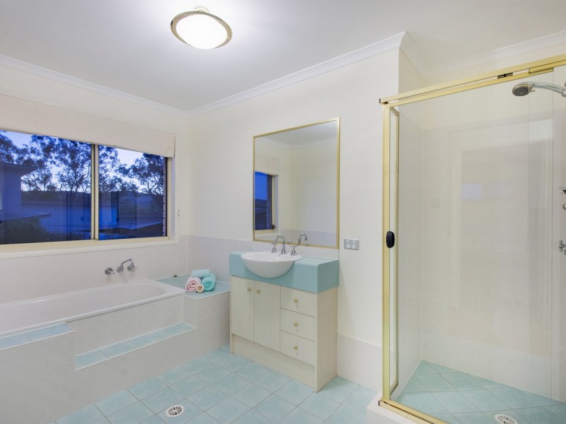 16 Islandview Terrace, Ormeau Hills QLD 4208