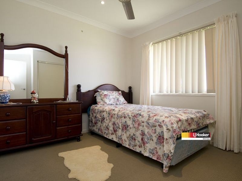 24 Paris Pde, Ormeau QLD 4208